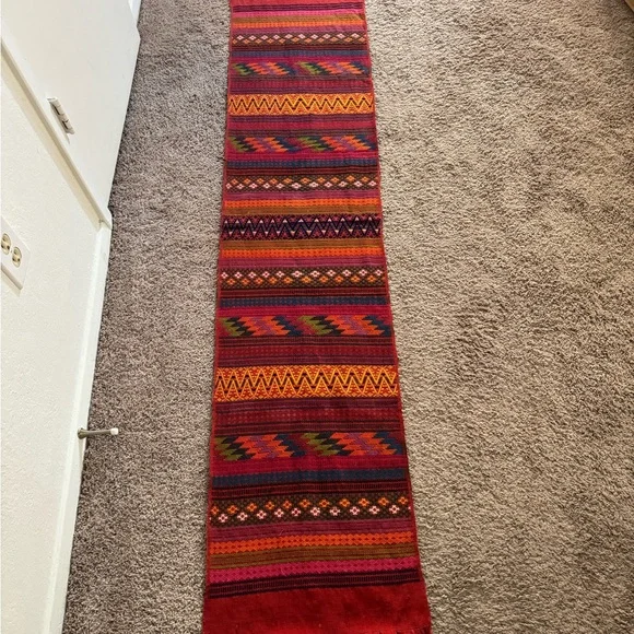 Vintage Guatemalan Woven Table Runner/ Wall Tapestry - Picture 4 of 4